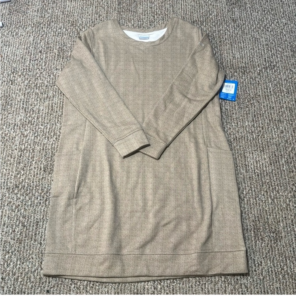 NWT Columbia Long Sleeve Dress